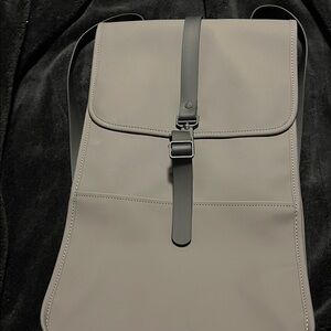 RAINS WATERPROOF BACKPACK
New without tags